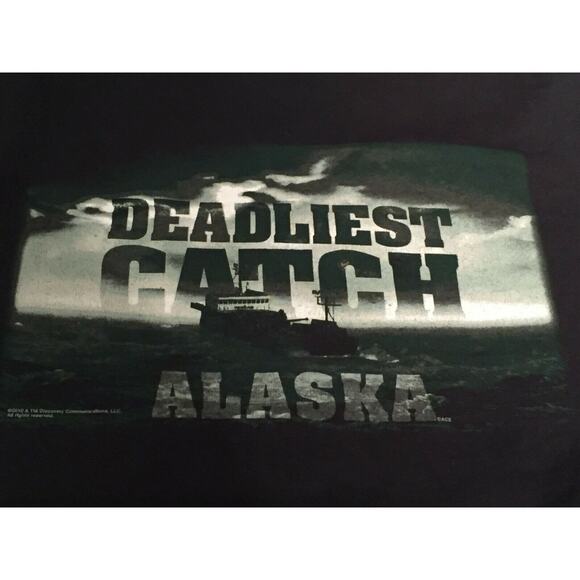 Deadliest Catch Alaska T-Shirt Discovery Channel Documentary TV Series Fishing M - Picture 3 of 5